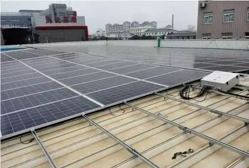 彩钢瓦屋顶安装光伏电站,需要注意什么?
