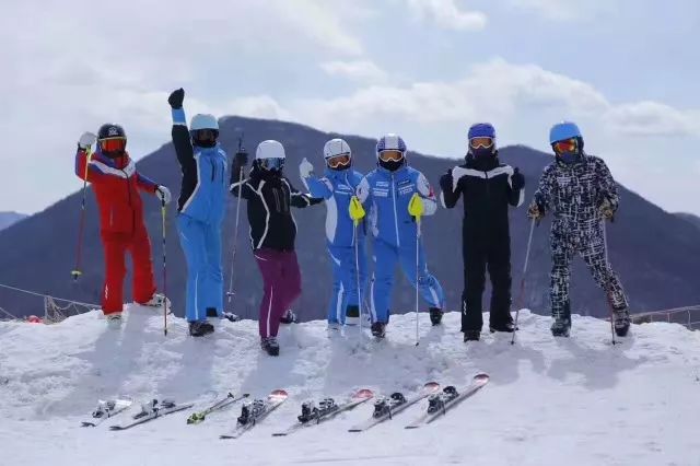 娱乐项目优惠还在继续…12月17日盛装启幕临江市龙头山滑雪场优惠活动