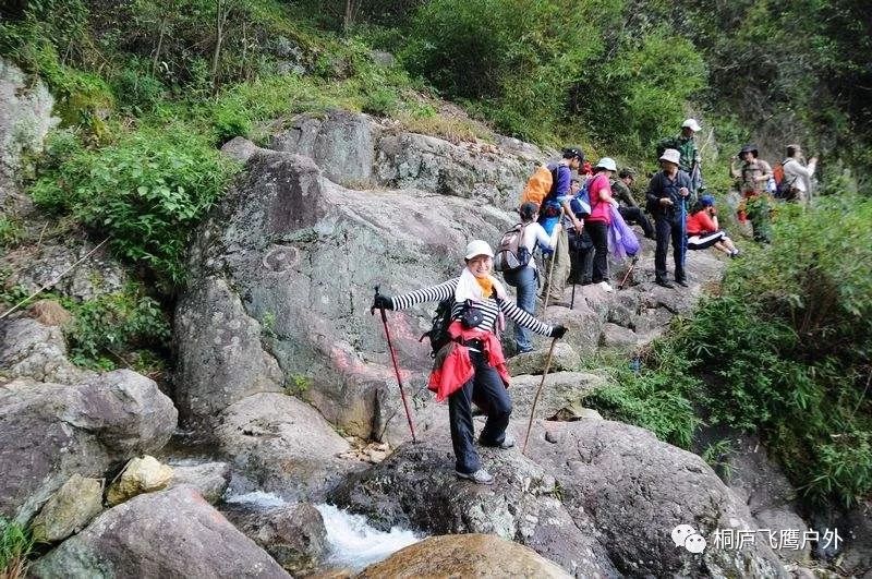 乾潭,梅城镇政府本次活动:乌龙山位于古镇梅城以北