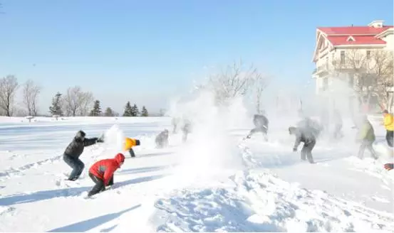 在飘雪世界里来一场浪漫的相遇吧