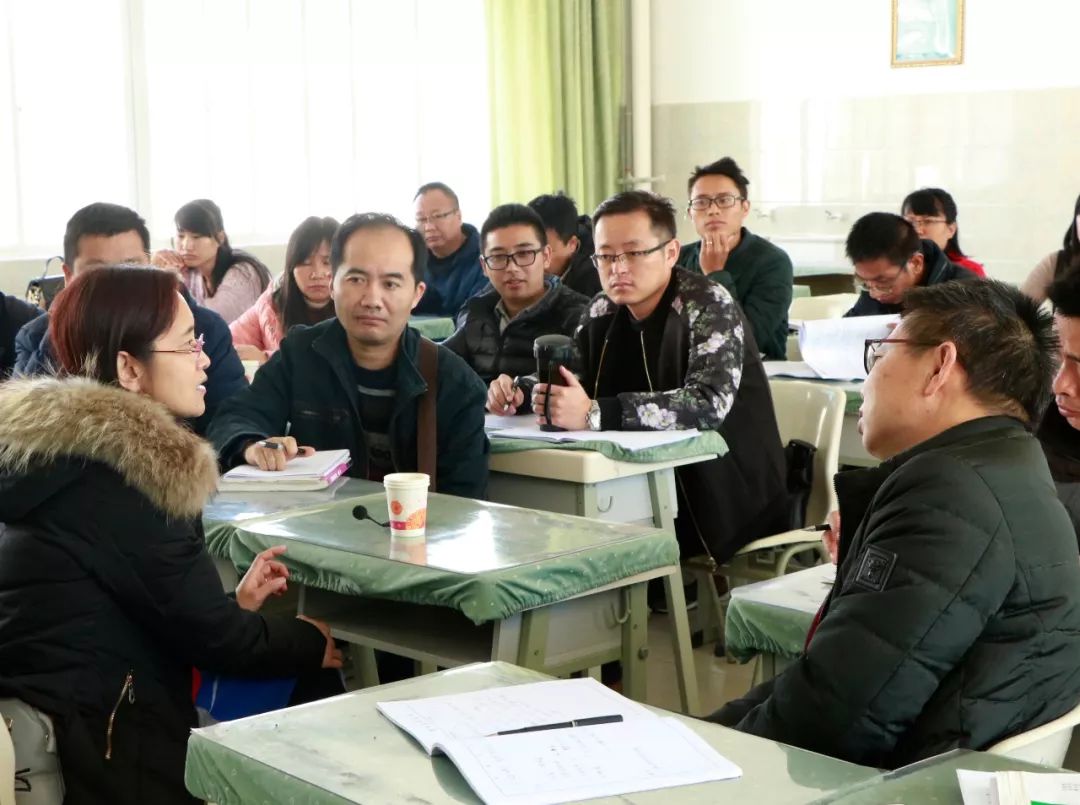 河北衡水中学校长张文茂一行到临沧市一中参观交流