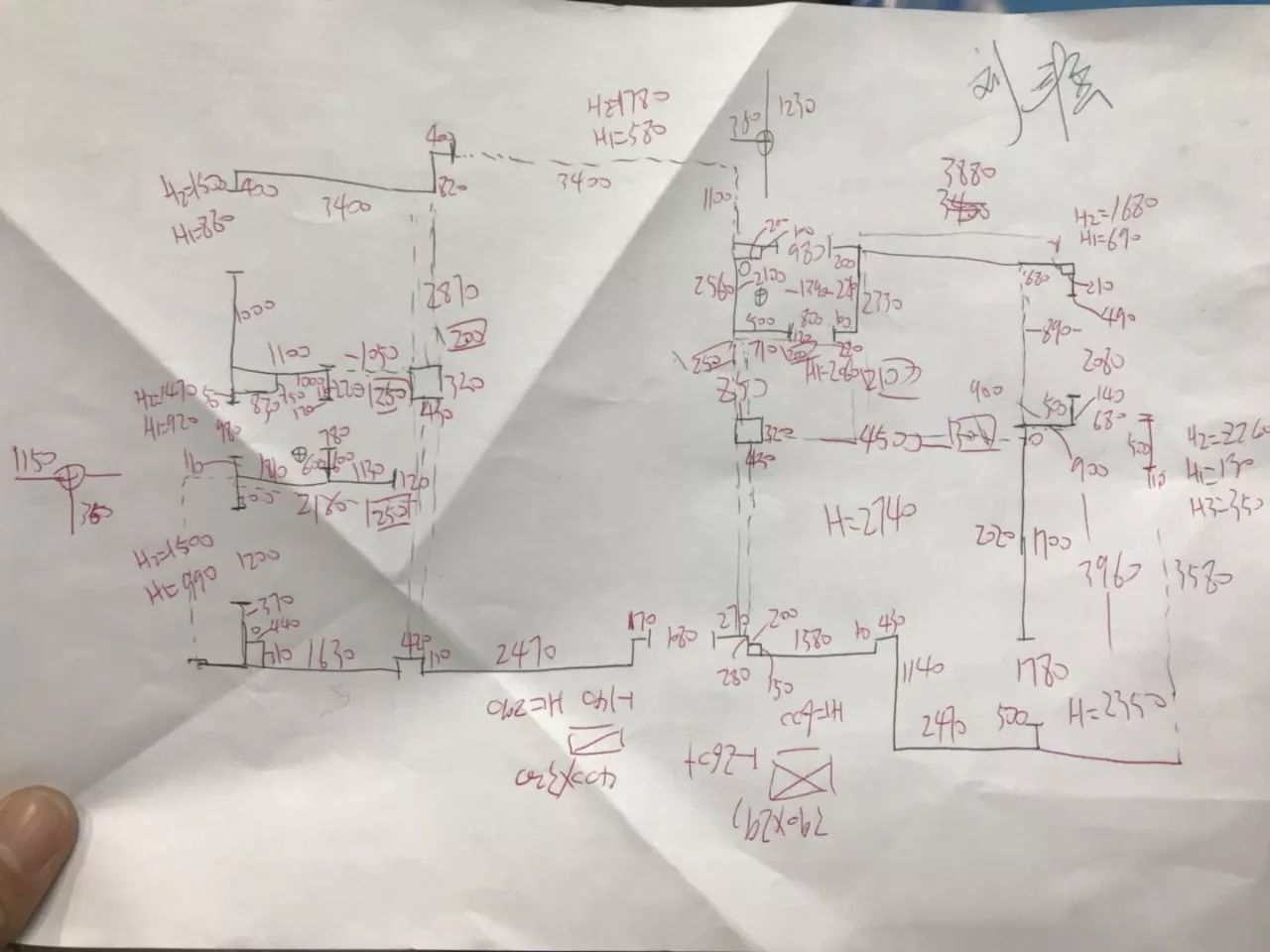 详细的房屋测量数据 更有利于后期cad的绘制与设计 大家争分夺秒开始