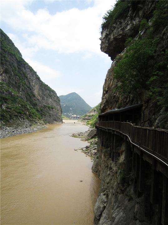 巴山蜀水明月峡