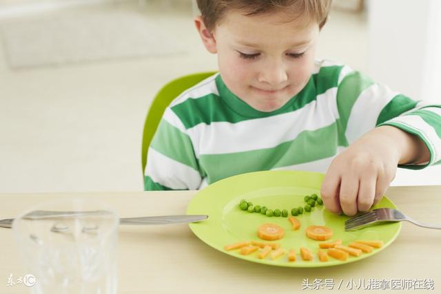 小孩子腹胀积食怎么办