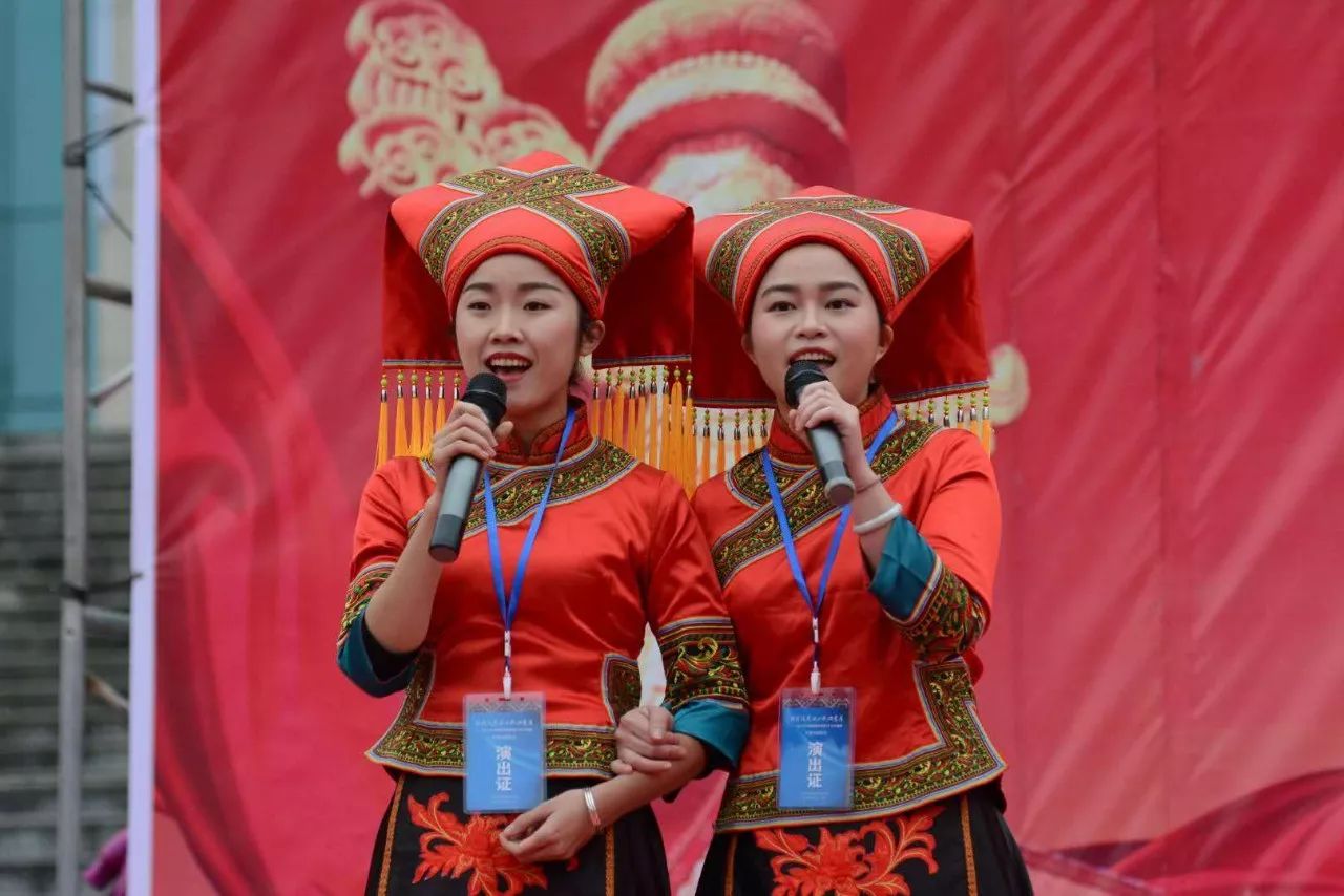 点赞全国首家新时代山歌讲习所在东兰武篆成立