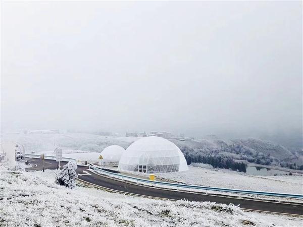 童话世界里的冰雪王国:六盘水野玉海玉舍雪山