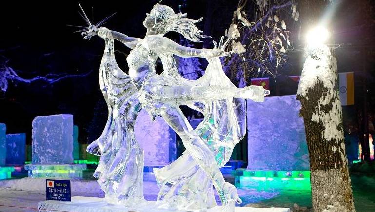 旅游 正文  哈尔滨是中国冰雪艺术的摇篮 哈尔滨的冰雕最有名了