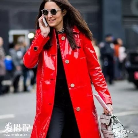 红色风衣外套怎么搭配_风衣外套怎么搭配(2)