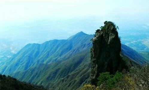 信阳灵龙湖旅游区