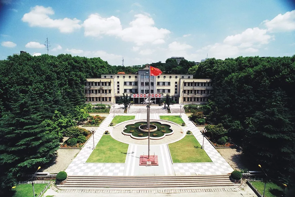 读过大学人口_北京大学