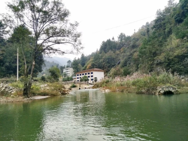 下堡坪两村成功创建市级生态村!