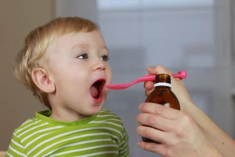 科普丨美国儿童感冒发烧用药指南(附药品建议