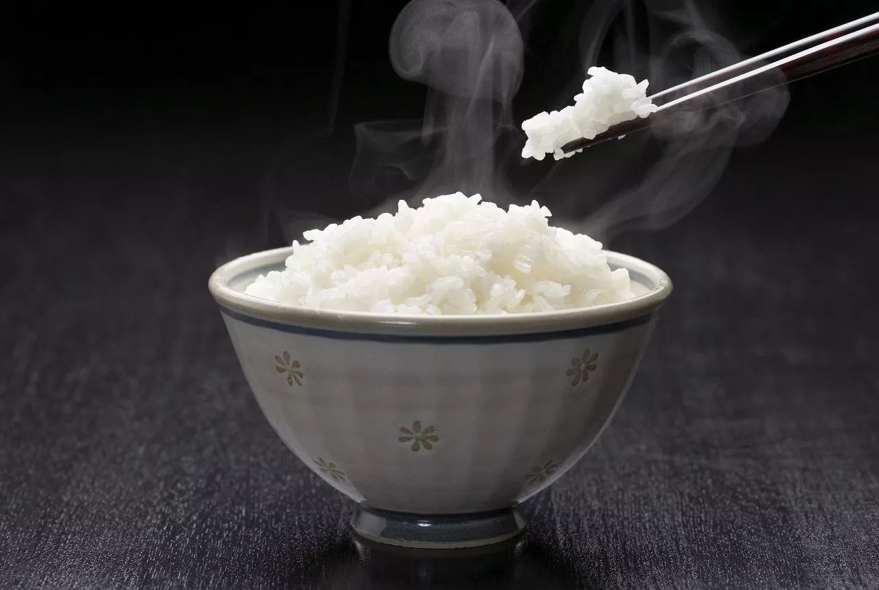 饮料 粮油作物 稻谷 纯色海菊五常稻花香米 10kg 东北大米   做出米饭