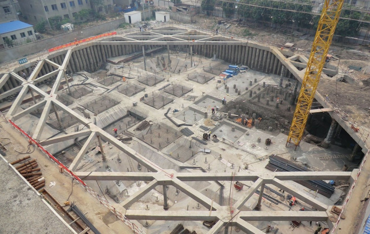 深基坑钢支撑围护结构方案设计-岩土施工工法-筑龙岩土工程论坛