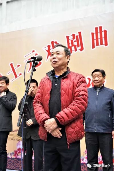 常德市人大常委会原主任刘明,莫道宏先后发表了热情洋溢地讲话.