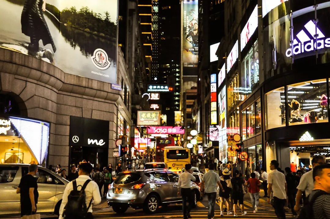香港是亚洲乃至世界的购物天堂.