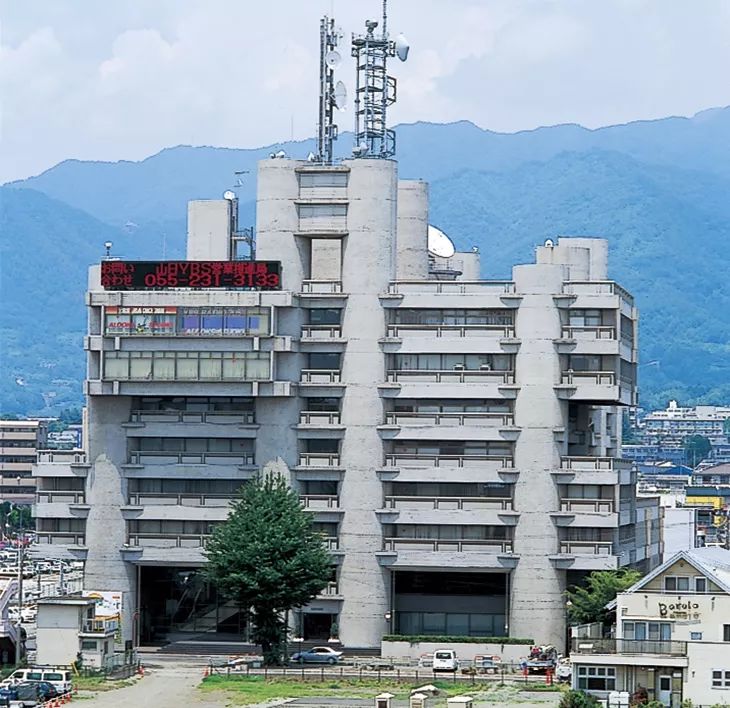 地址:山梨县甲府市北口2-6-1028 金泽市西町教育研修馆(1952 by 谷口