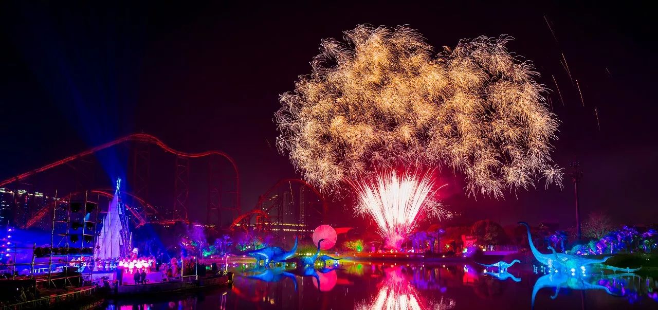 10000枚烟花绚烂常州夜空只想把这场烟花雨送给你