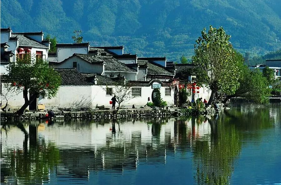 宏村镇 宏村镇,古称弘村,安徽省黄山市黟县