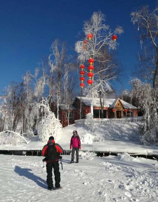 冬天在哪里?冰湖雪村来帮您