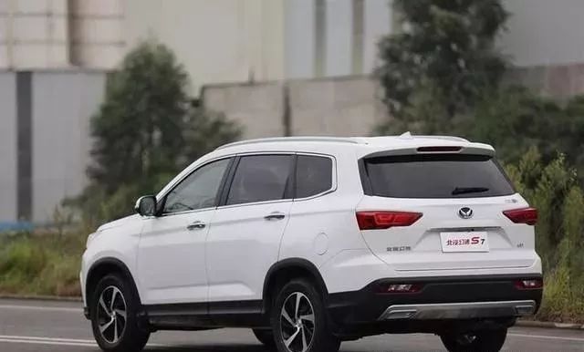 又一辆实力国产7座suv,北汽幻速s7!