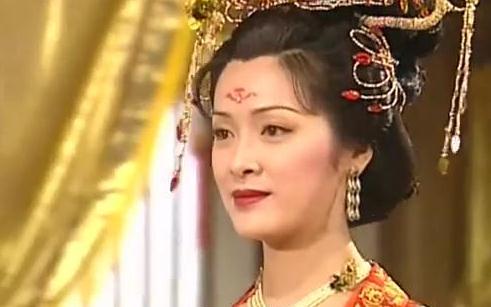 向海岚:女演员.2000年,电视剧《杨贵妃》,饰演杨贵妃.