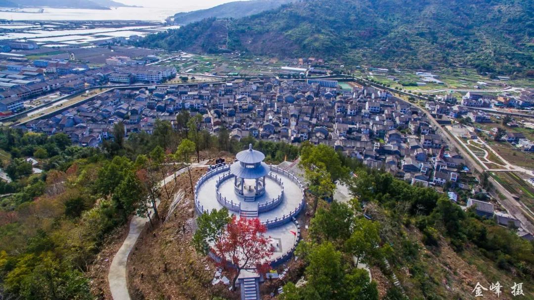 文化 正文 苍南蒲壮所城北为龙山,南为虎山,座落于龙盘虎踞之风水穴.