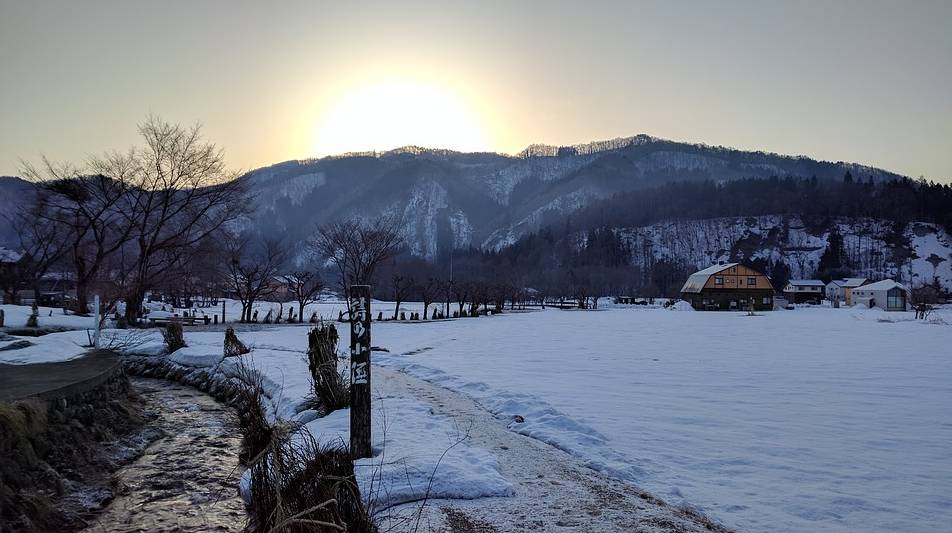 以前看川端康成的《雪国》