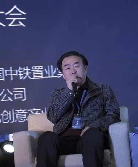 中国玉文化研究会副会长,玉雕专业委员会会长 马北辰