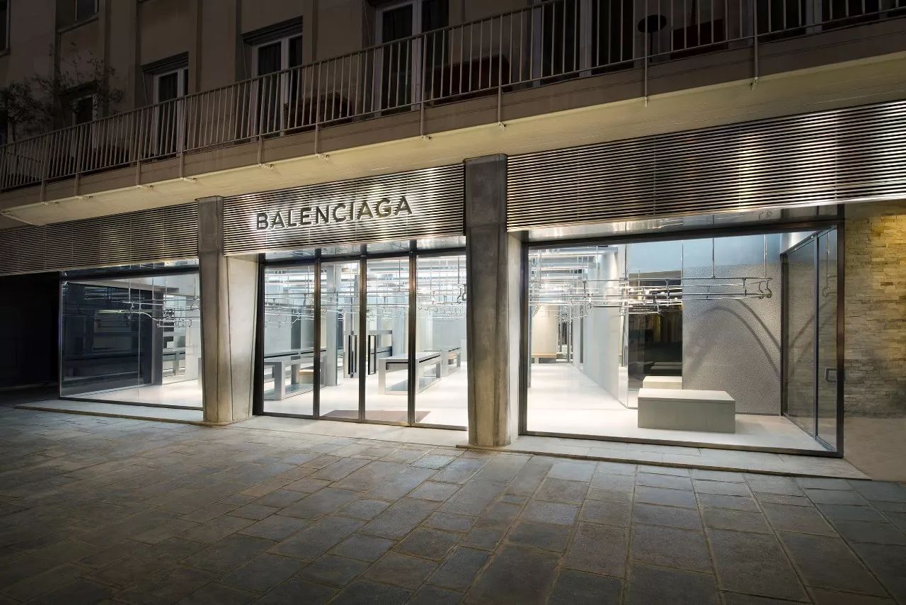 balenciaga saint-honoré巴黎旗舰店