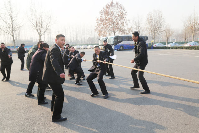 二名团体 张军成,王立峰,张彩鹏,刘炳峰,小李宁,程泽龙,姚俊峰,任振波