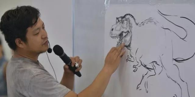 百城千群万里书香大咖讲座第27期国际知名科学艺术家赵闯解读它们恐龙