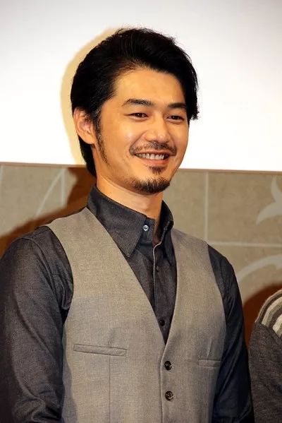 平山浩行公布结婚消息近期出演 只是先生的我