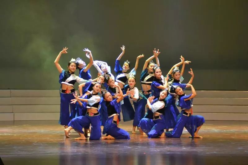 第十二届广东省大中专舞蹈大赛圆满结束!