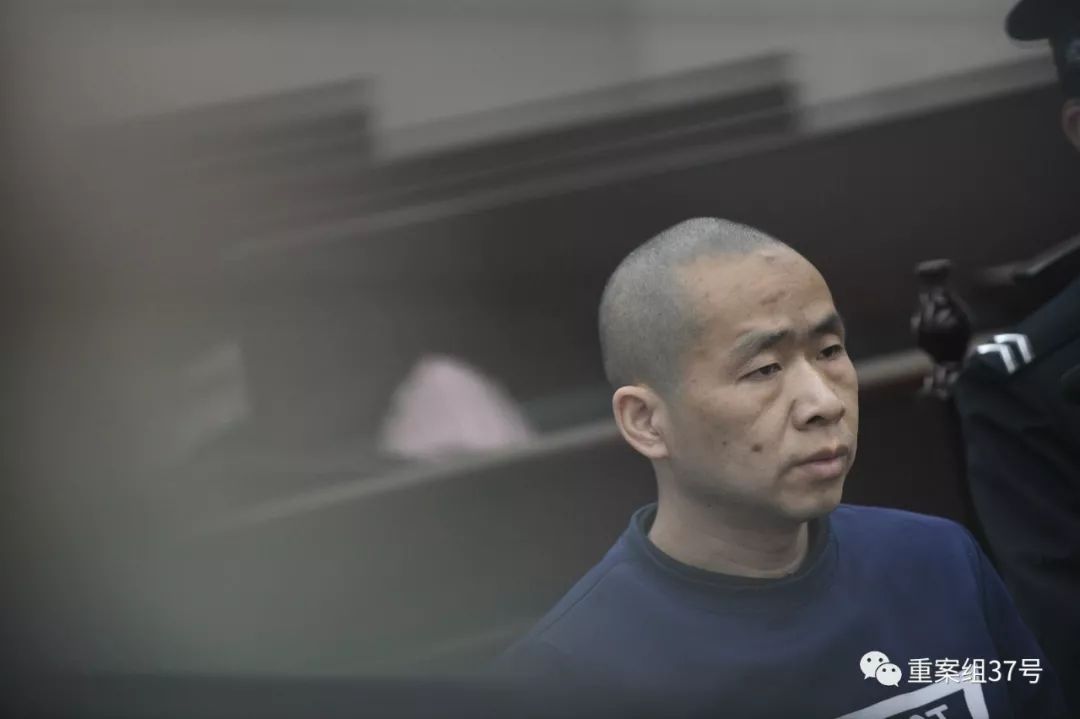 新京报记者 陶冉 摄法官宣判的话音刚落,邹明武大声说"我要上诉!