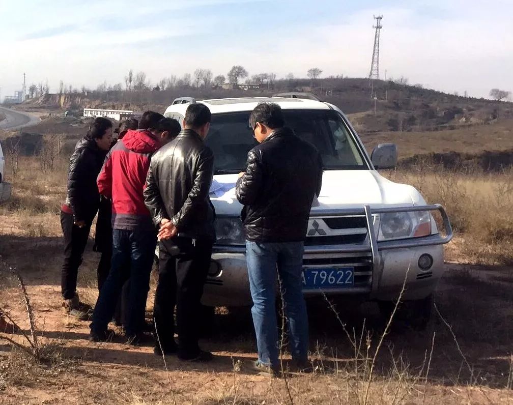 近日,内蒙古勘测电力设计研究院副总工程师曹效义及薛家湾供电局相关