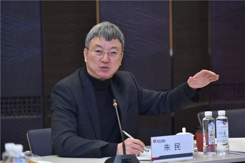 清华大学国家金融研究院院长朱民最后表示,中国正处于新时代,清华