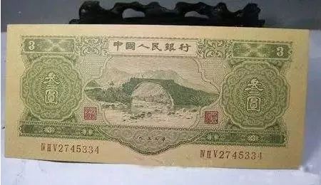 设计过人民币画过毛主席，中国气派</p><p>他多次到故宫、马上100岁的他又创下新纪录