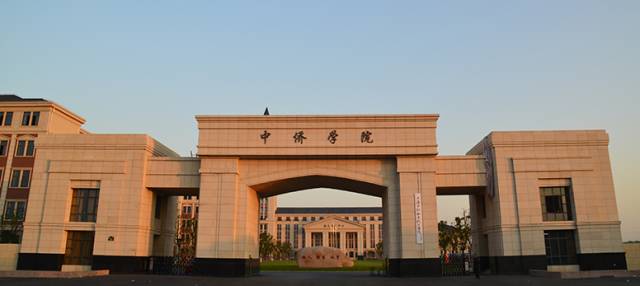 【校园风景】上海中侨职业技术学院