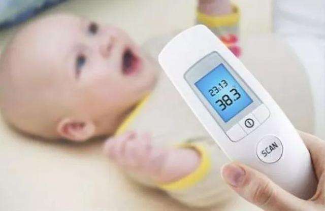 儿科医生告诉你，孩子发烧时，有比温度更重要的事！