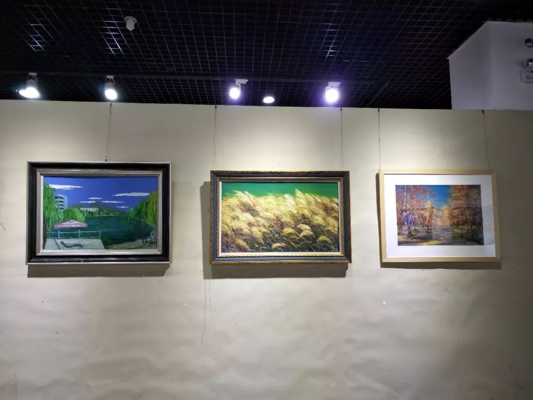 展讯坚守61回望邵永红绘画作品展即日开展