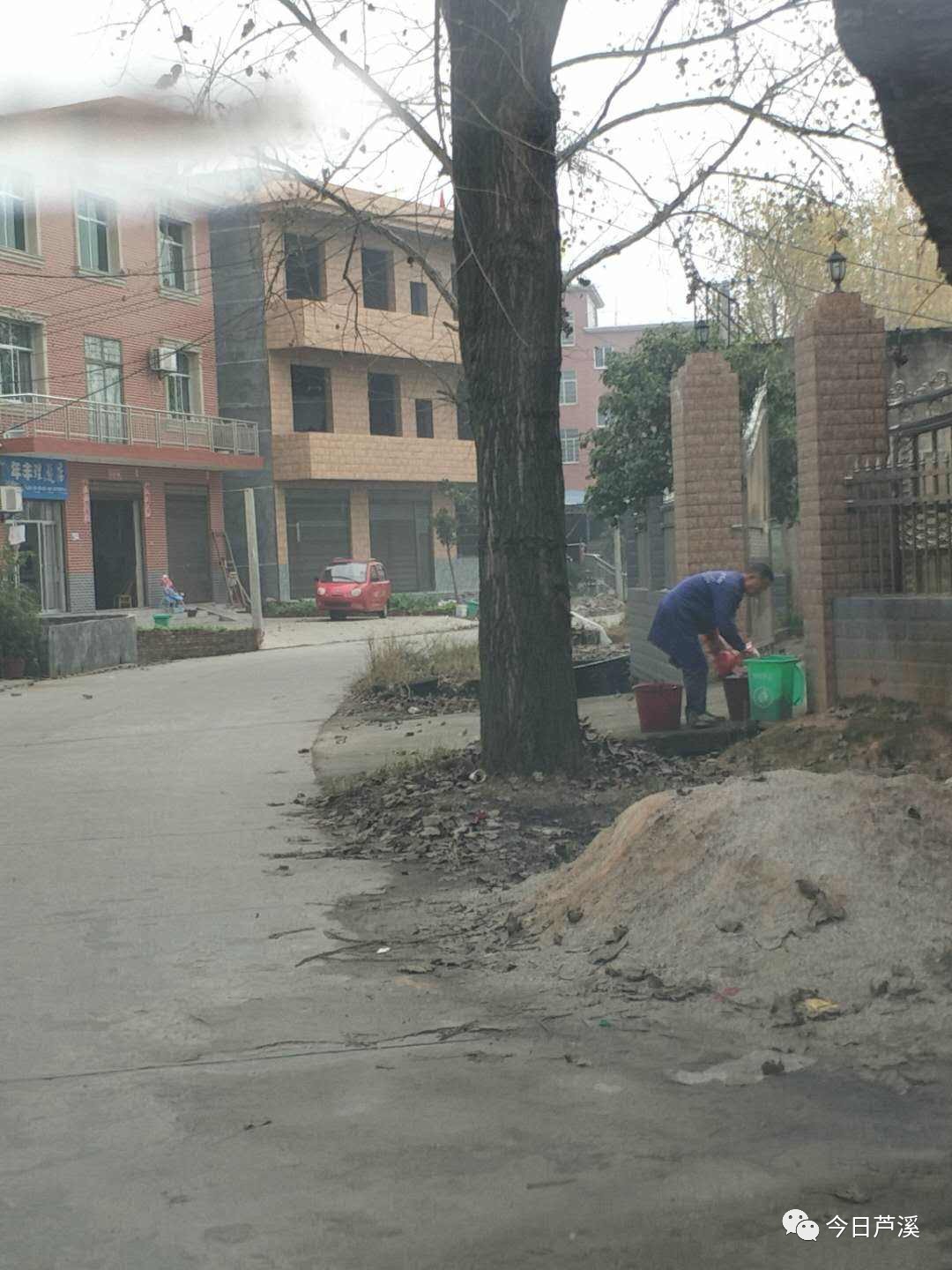 芦溪县“最美保洁员”第二期投票开始啦！快给他们投上一票吧！(图2)