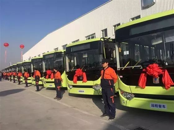 首批晋中制造的新能源公交车整装出发
