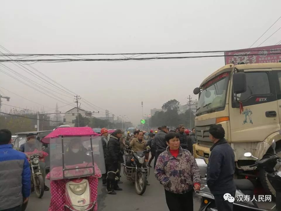 汉寿三堤两港发生车祸致一人死亡!