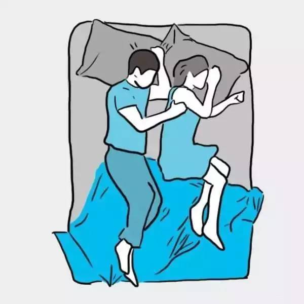 10种夫妻常见的睡觉姿势,采用第8种的夫妻感情最好!