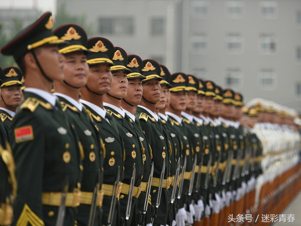 中国:从浴血荣光奔向世界一流的三军仪仗队