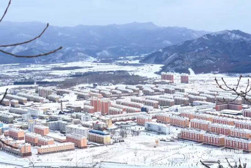 旅游 正文  金山屯区位于黑龙江省的东北部,也是林都伊春的东大门