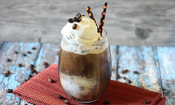 >>>雪顶咖啡(coffee float)