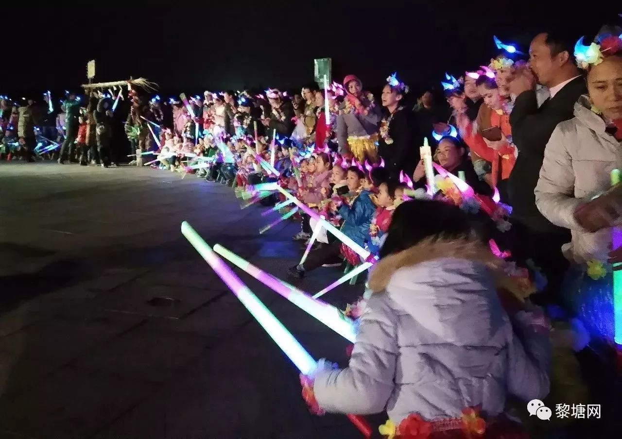 小红帽幼儿园首届篝火晚会