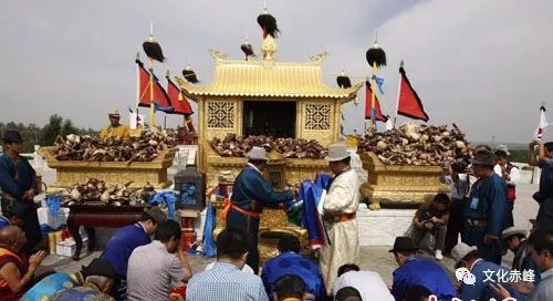 【蒙古族民俗】蒙古族祭成吉思汗陵原来这么热闹,好讲究